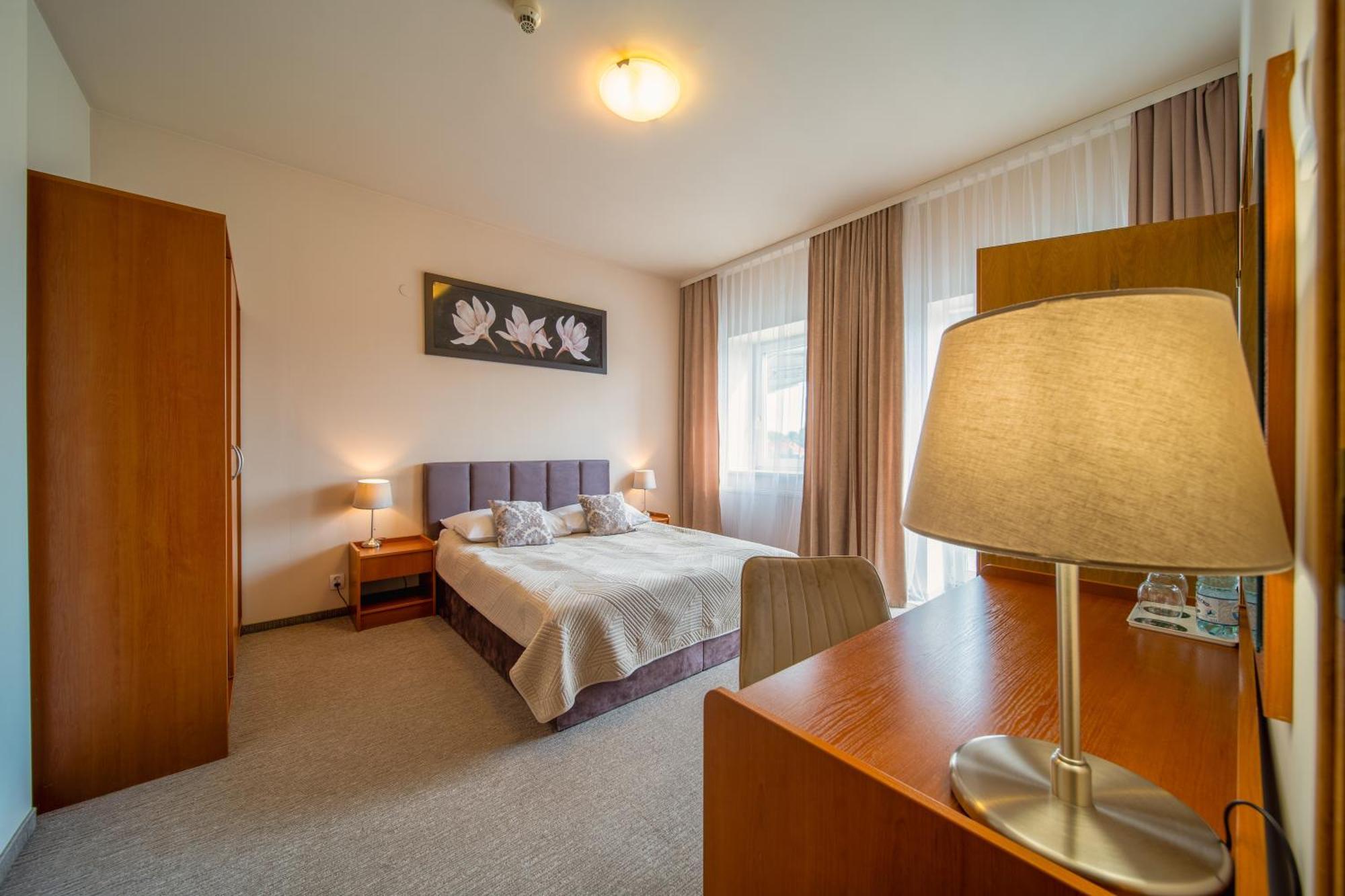 Hotel Gromada Radom Centrum Exterior photo